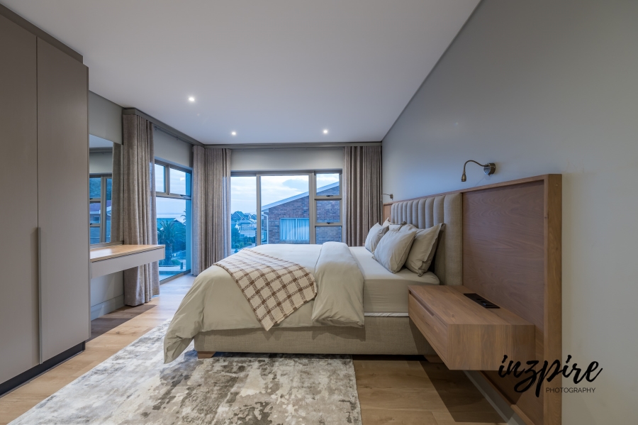4 Bedroom Property for Sale in Glentana Western Cape